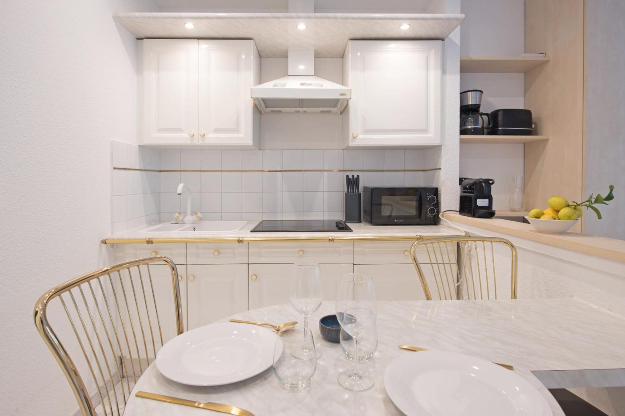 Cosy Studio - Residence Front De Mer - مينتون المظهر الخارجي الصورة
